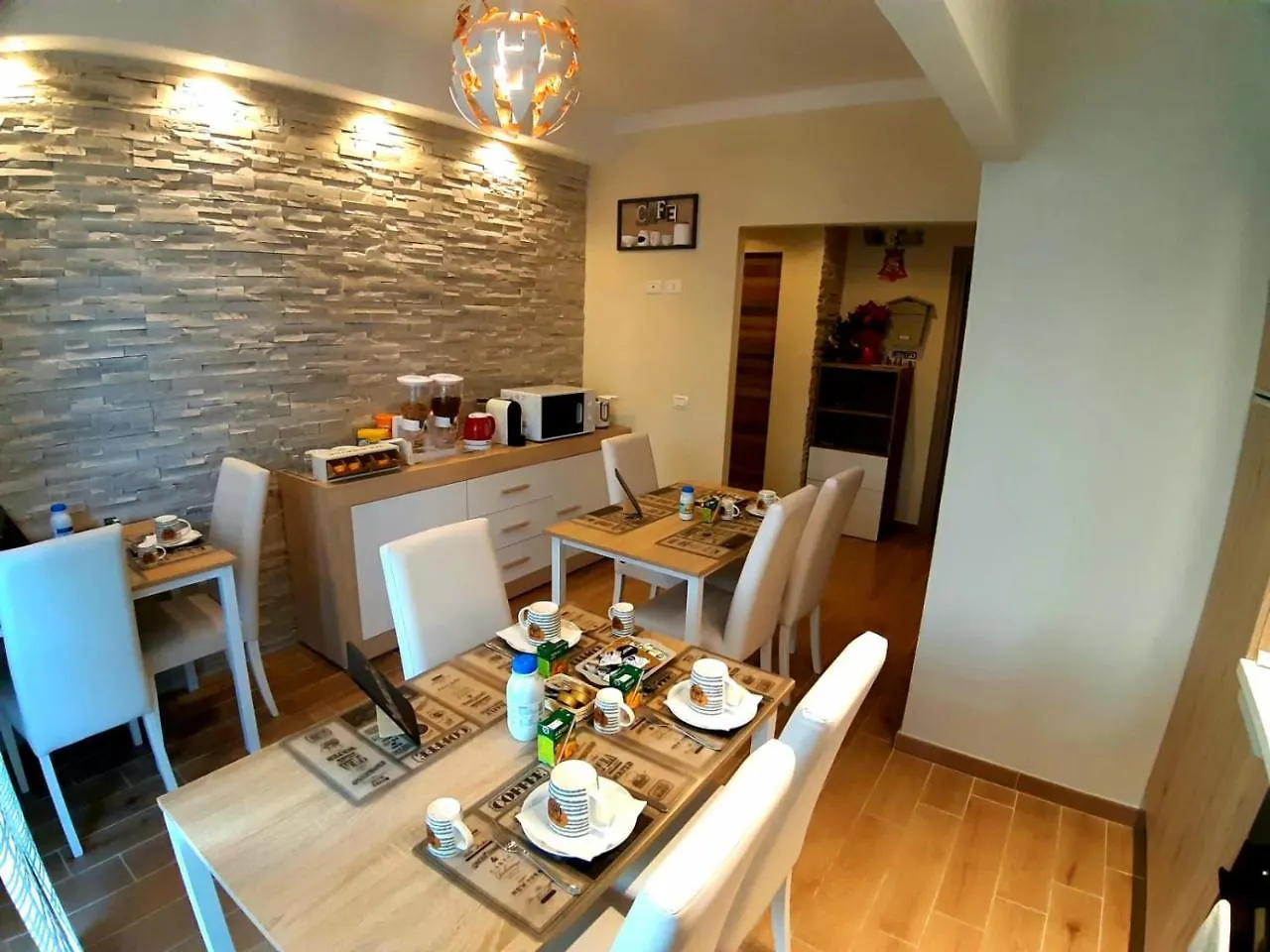 Nocleg ze śniadaniem Pisa City Lodge